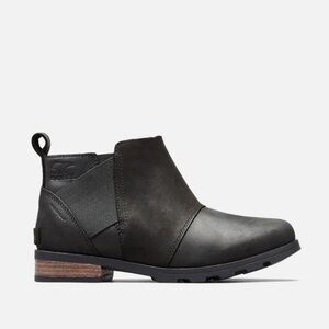 SOREL | Emelie Waterproof Chelsea Ankle Bootie in Black Leather | Sz 9.5